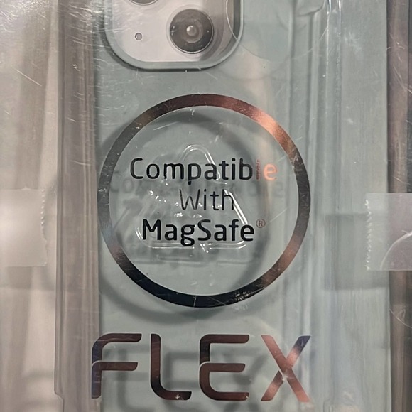 FLEX soft touch silicone case designed for iPhone 13/14 compatible with MagSafe - Picture 3 of 6